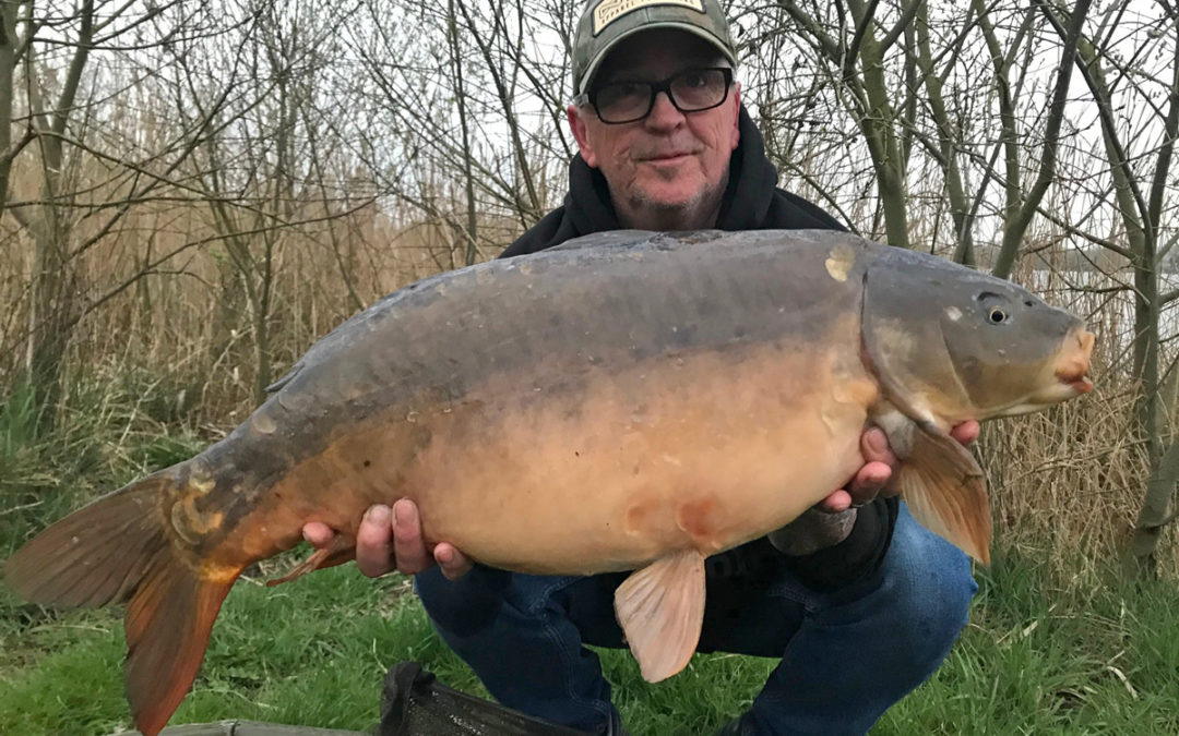 Cracking Mirror